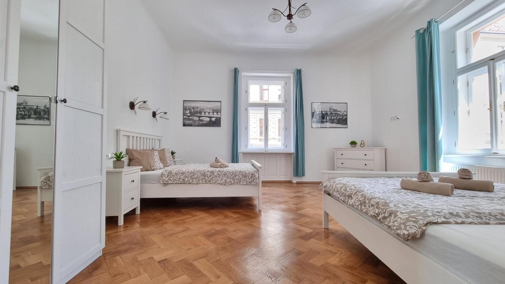 Finnem Rentals Tyrsova Prague Exterior photo